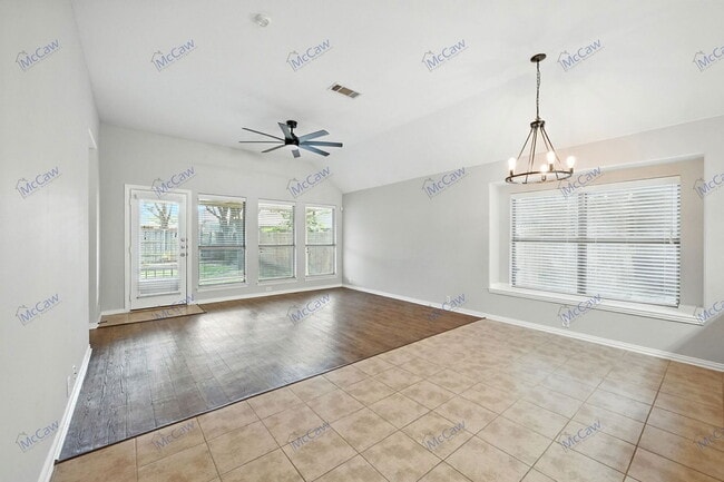 Building Photo - 2217 Kingsdale Ct