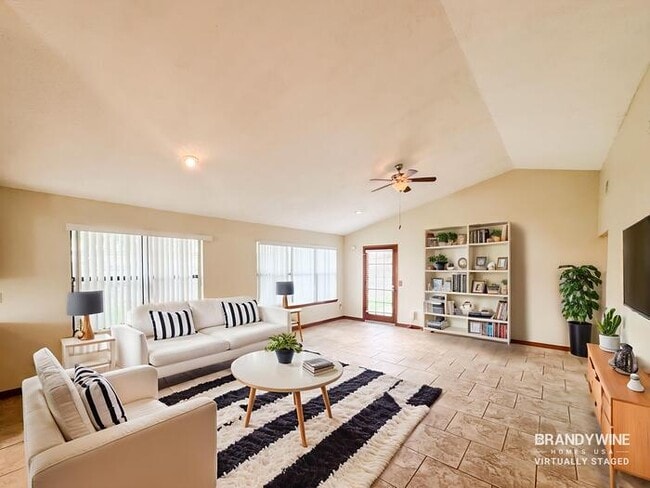 Foto del edificio - 7901 Collins Ridge Blvd