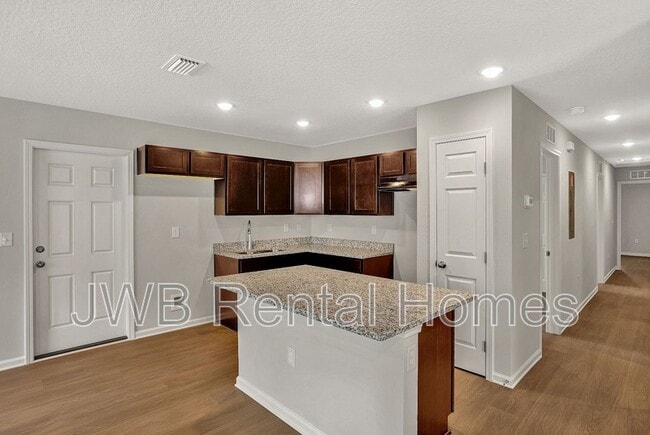 Building Photo - 1328 8th St W