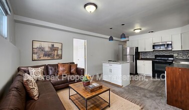 Building Photo - 1201-11 1/2 11 1/2 St N