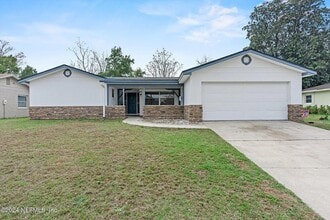 Building Photo - 6263 Toyota Dr