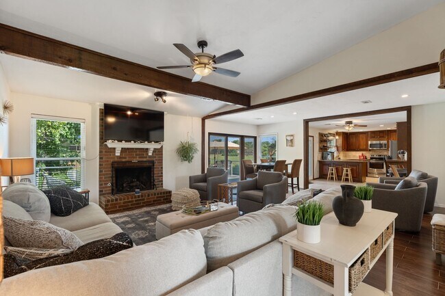 Foto del edificio - 12713 Gaelic Glen Ct