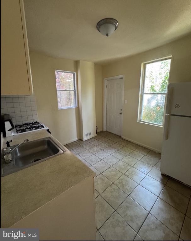 Foto del edificio - 5515 Crowson St