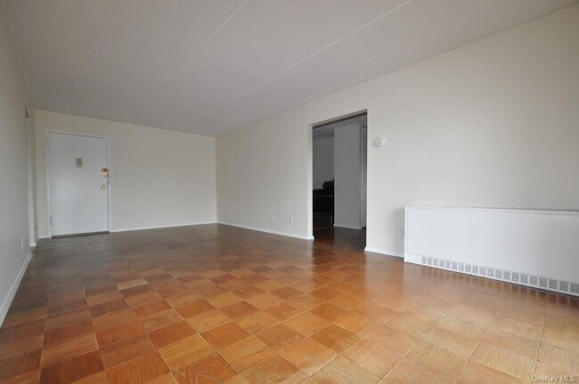 Foto del edificio - 470 Halstead Ave