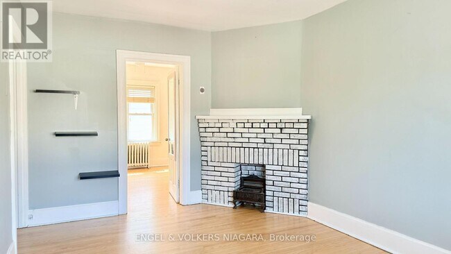 Photo du bâtiment - 5038 Huron St