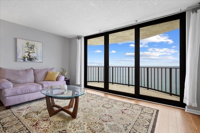 Building Photo - 5420 N Ocean Dr
