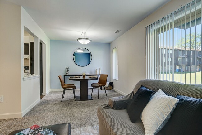 Building Photo - ReNew Franklin Hills