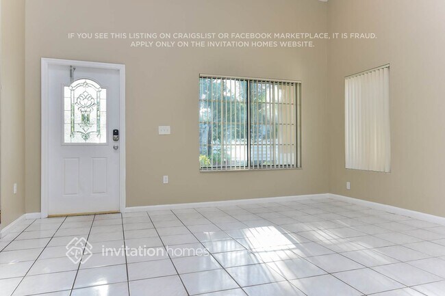 Foto del edificio - 14450 SW 139th Ave