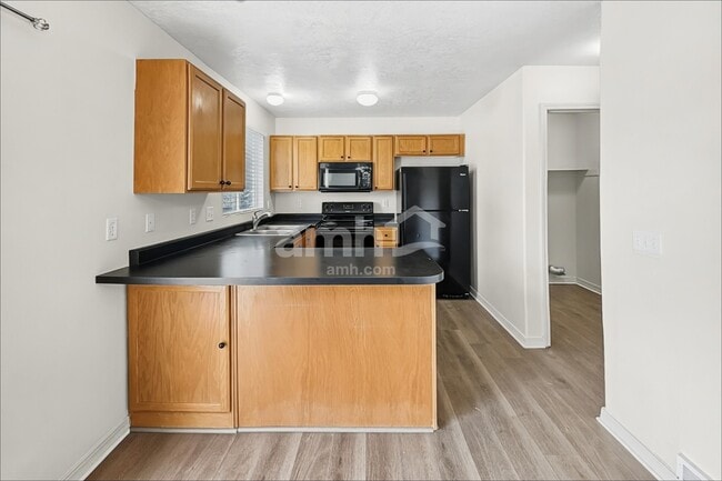 Building Photo - 13631 Clipper Ridge Way