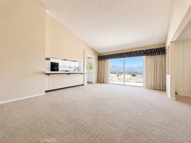 Foto del edificio - 23707 Sandalwood St