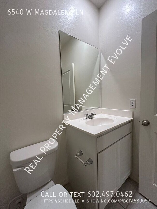 Foto del edificio - 6540 W Magdalena Ln