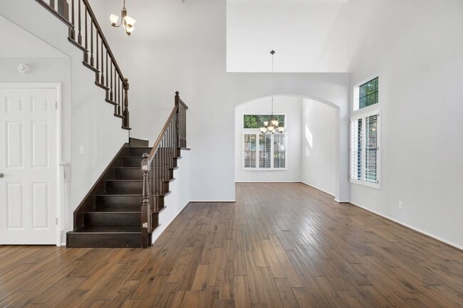 Building Photo - 487 Bernini Ct