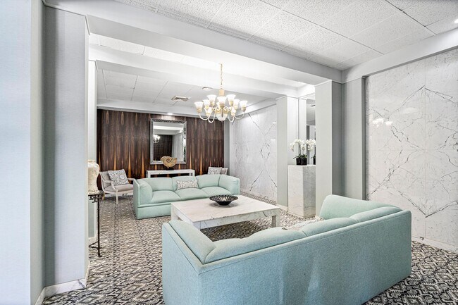 Building Photo - 2860 S Ocean Blvd
