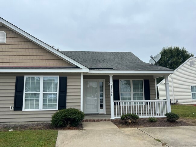 Building Photo - 1108 Crescent Meadows Dr