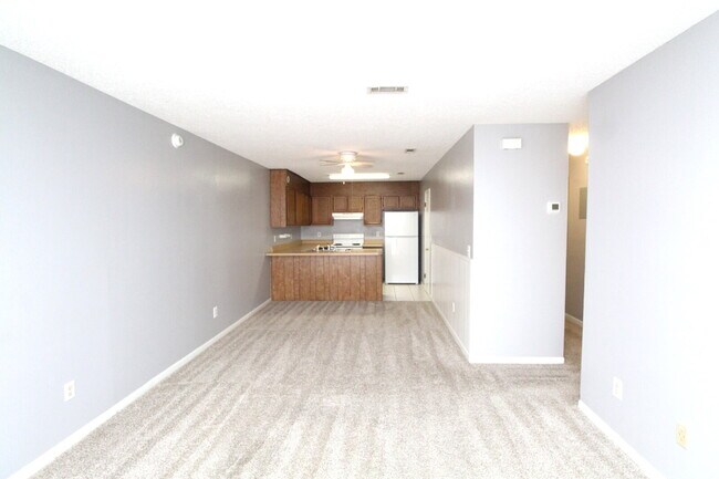 Foto del edificio - 2BR Apartment in Gulf Breeze – Near Oriole...