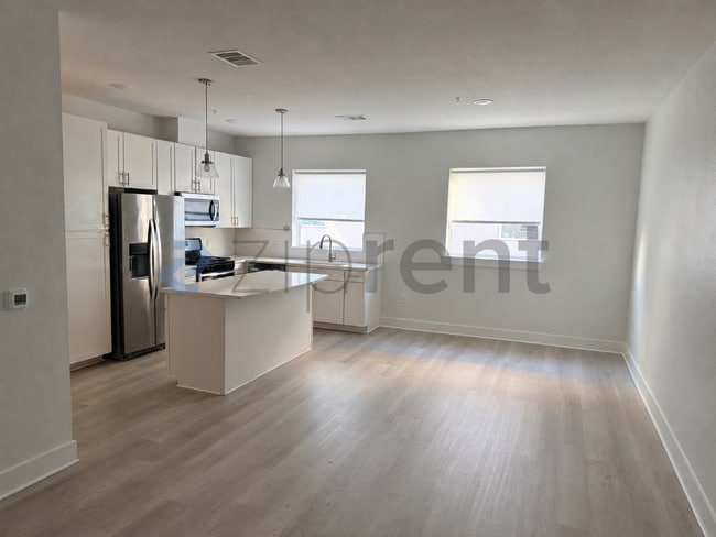 Building Photo - Unit 4104