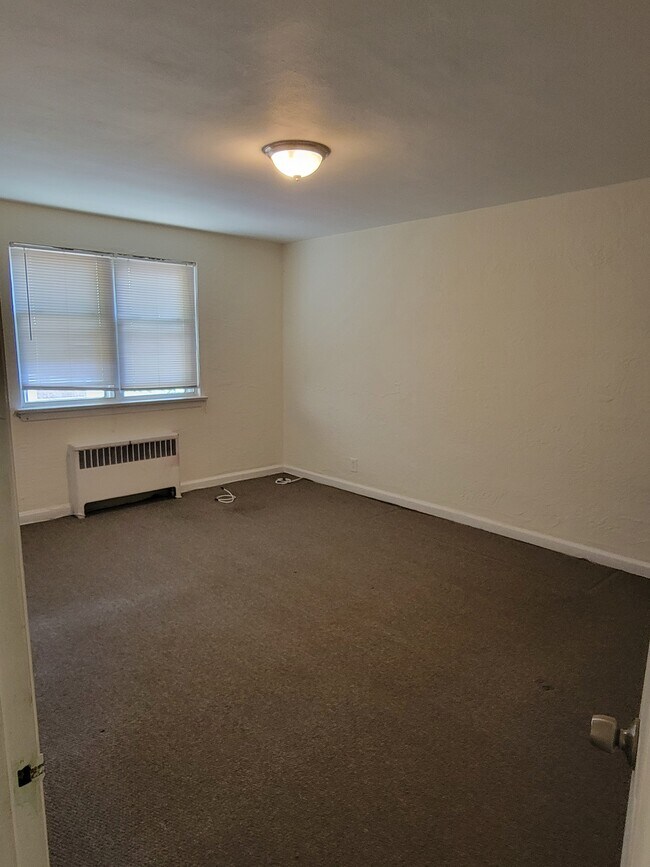 6135 Old York Rd Unit 2nd Floor, Philadelphia, PA 19141 Apartments in Philadelphia, PA