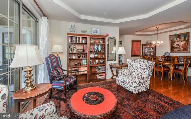 Building Photo - 2217 Windrow Dr