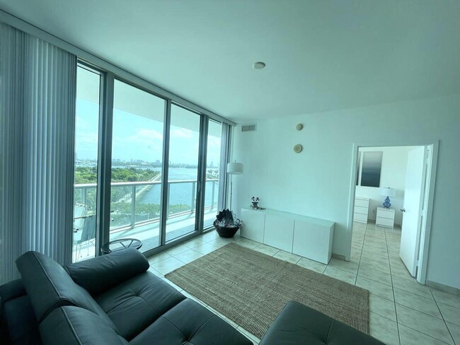Building Photo - 888 Biscayne Blvd