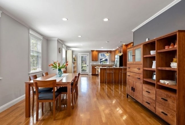 Building Photo - 66 Thorndike St