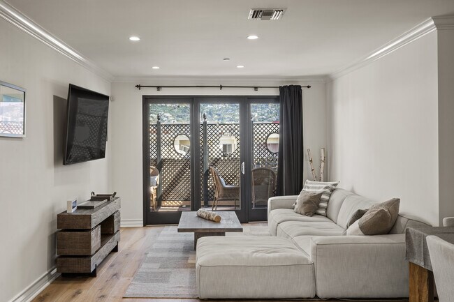 Foto del edificio - 122 N Clark Dr