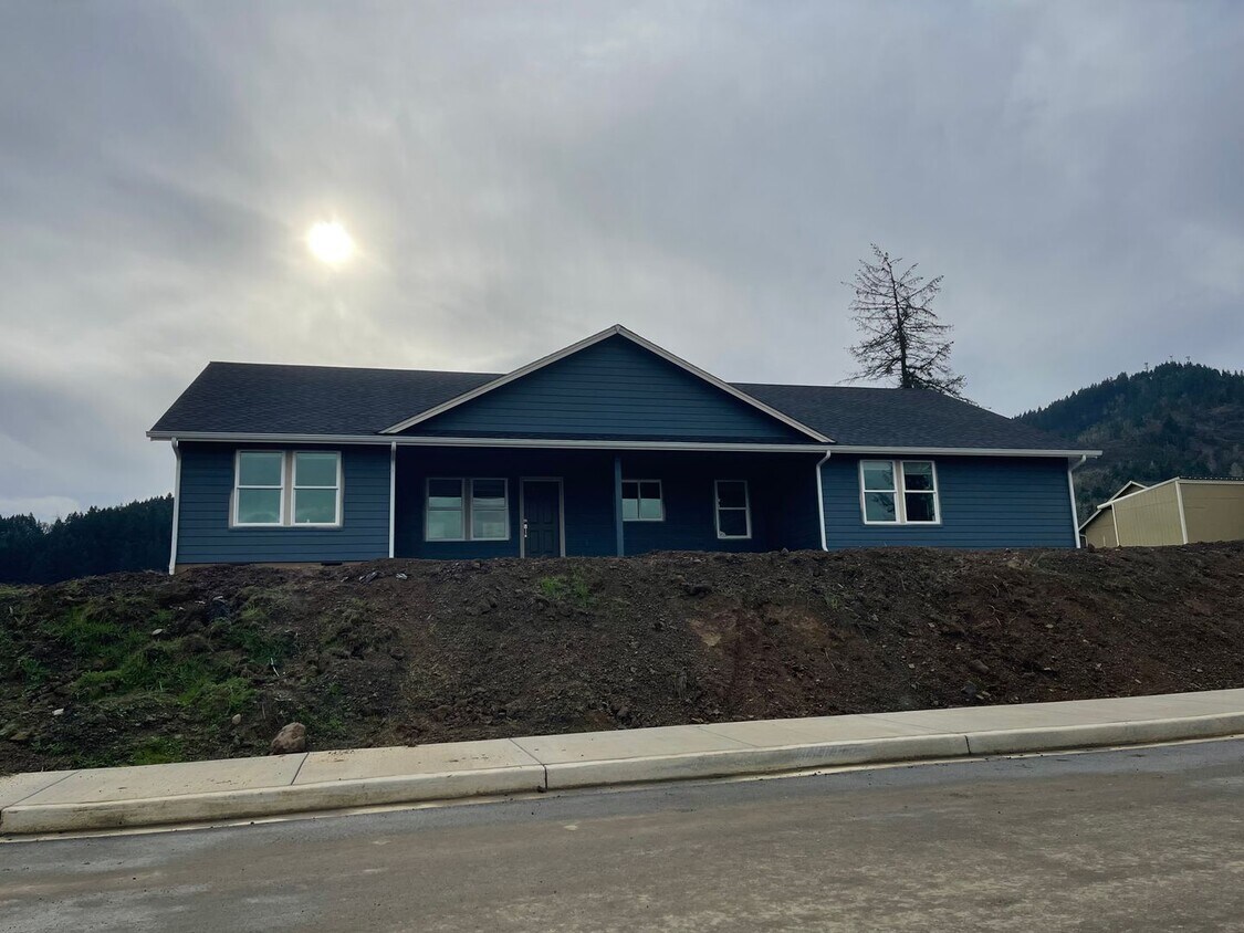 Foto principal - Brand New 3 bedroom house