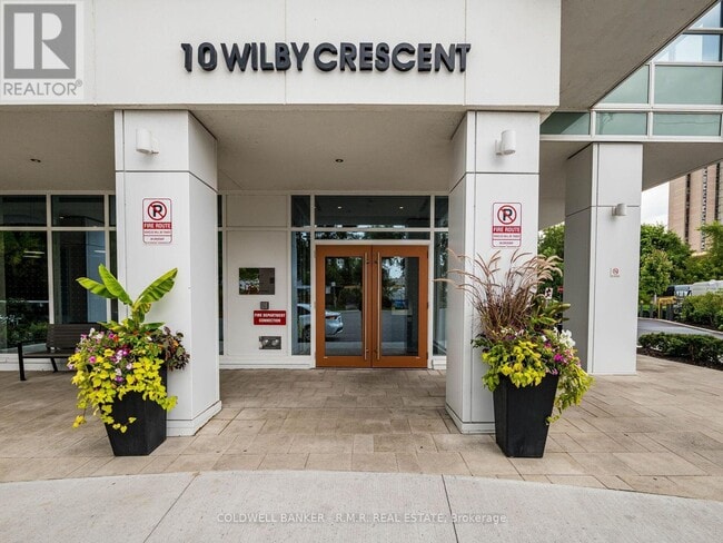Photo du bâtiment - 10-2110 Wilby Crescent