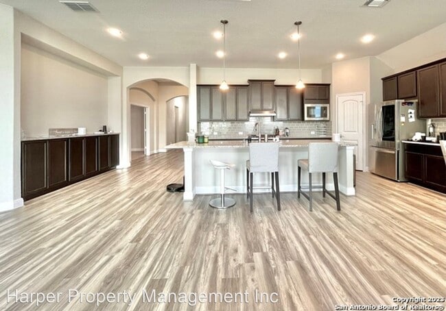 Building Photo - 3 br, 2.5 bath House - 11514 Escobar Rd
