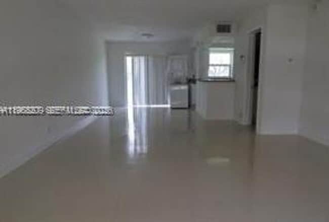 Building Photo - 2021 NW 59th Terrace