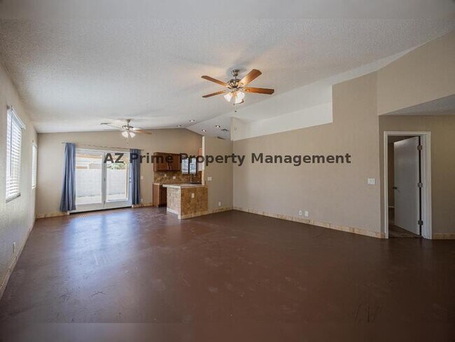 Foto del edificio - 6523 W Brown St