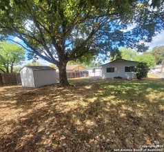 Building Photo - 3606 Versailles Dr