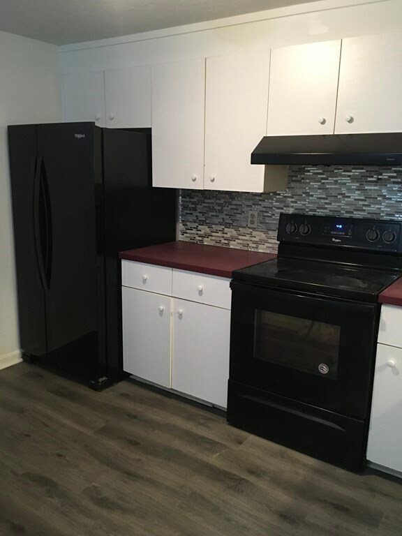 348 Neponset St Unit B, Canton, MA 02021 Condo for Rent in Canton, MA