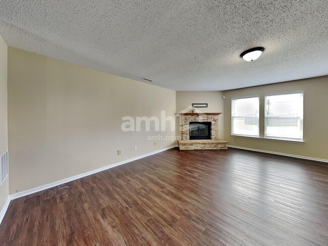 Building Photo - 6839 W Stansbury Blvd