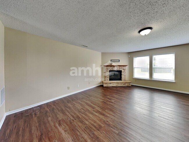 Foto del edificio - 6839 W Stansbury Blvd