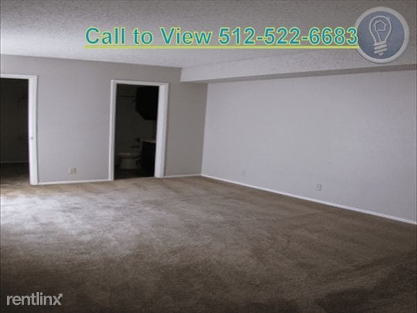 Building Photo - 2030 E Oltorf St