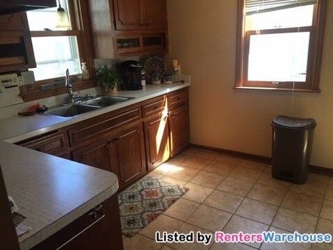 Foto del edificio - 3416 E 55th St