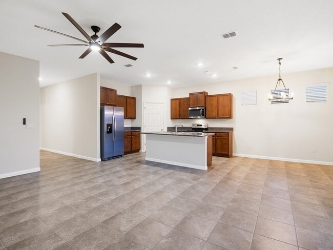 Foto del edificio - 6780 Canterbridge Dr