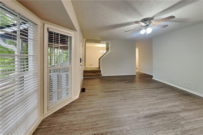 Building Photo - 3978 Catalina Dr