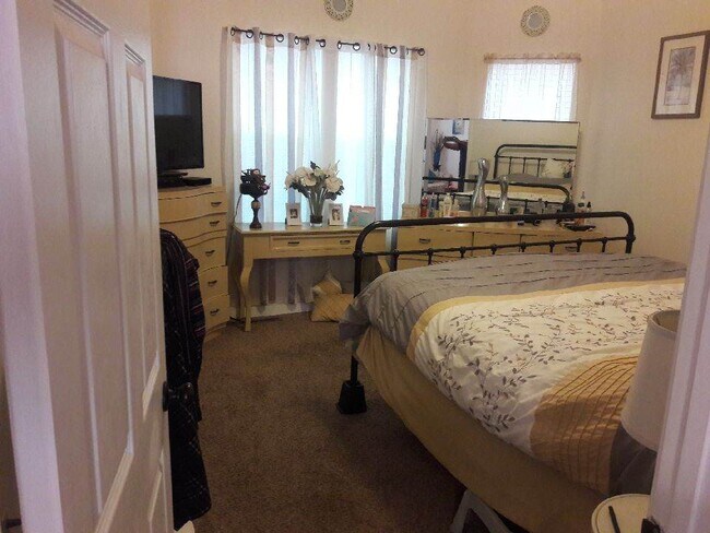 Master bedroom - 2126 S 26th St