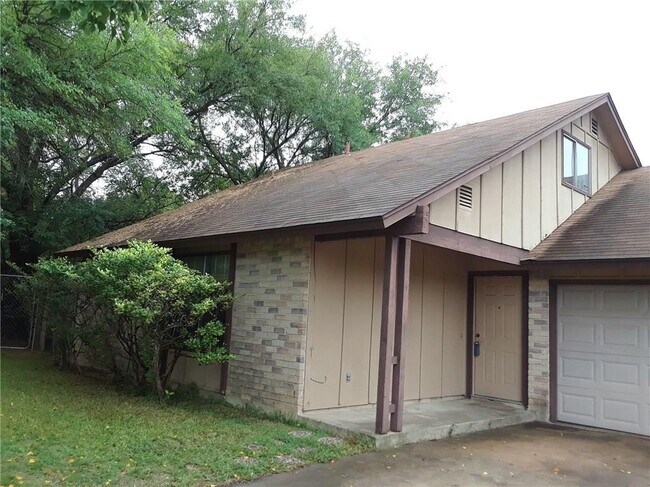 Foto del edificio - 6706 Clubway Ln
