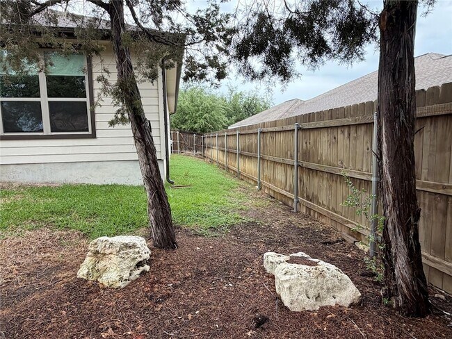 Foto del edificio - 206 Fairway Cir