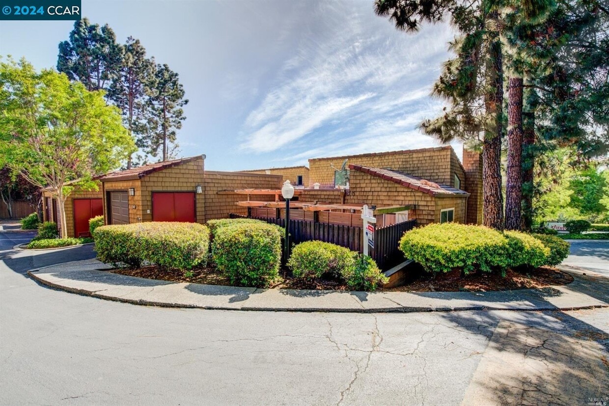 166 Kathy Ellen Dr, Vallejo, CA 94591 Townhome Rentals in Vallejo CA