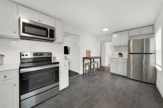 Building Photo - 5603 Petty St
