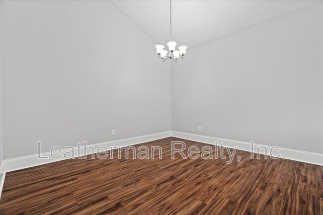 Foto del edificio - 417 Senate St