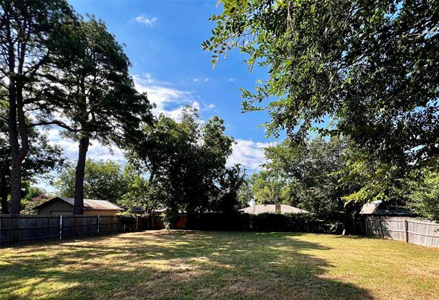 Foto del edificio - 8612 Brookridge Dr