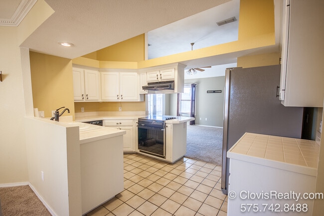 Building Photo - 1543 Bosc Ct
