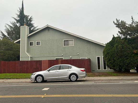 Building Photo - Beautiful House for Rent in Citrus Heights