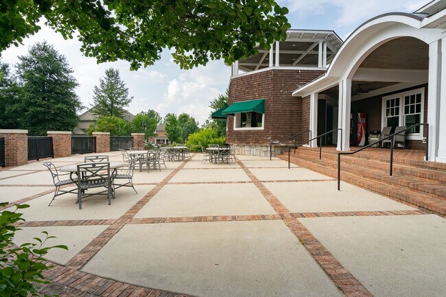 Foto del edificio - THE SUMMIT OF ATHENS #1022 | 3 BED 3 BATH + AMENITIES