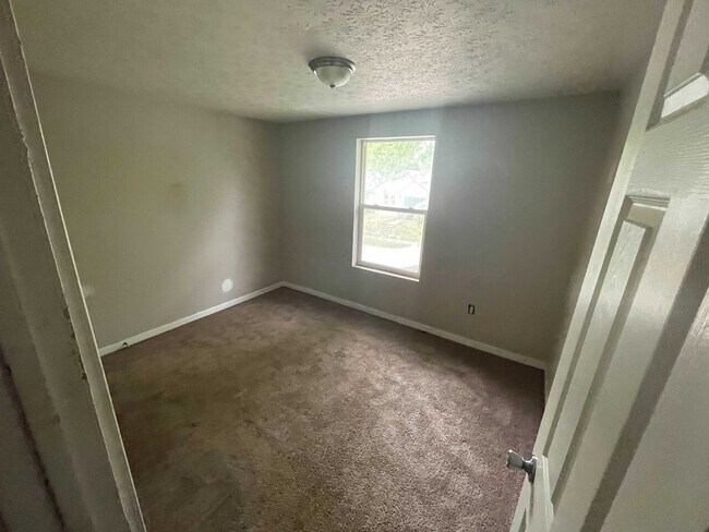 Foto del edificio - 338/340 N Temple Ave - RE Integrity