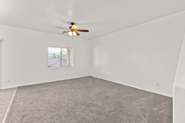 Building Photo - "Spacious 3-Bedroom Oasis with 2.5 Baths on Grandmother Hat Street, North Las Vegas!"